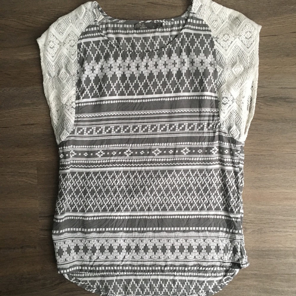 Women’s Prana top SMALL